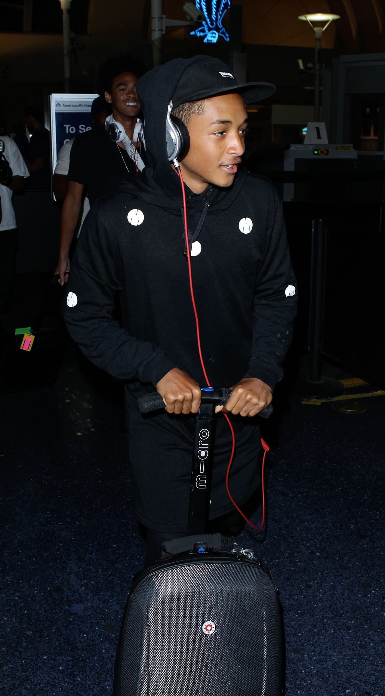 La música es una de sus fascinaciones, y gracias a ella ha hecho grandes amigos.