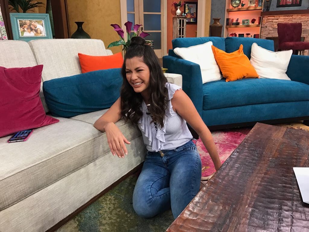 Durante los comerciales, Ana Patricia sufrió un ataque de risa incontrolable.