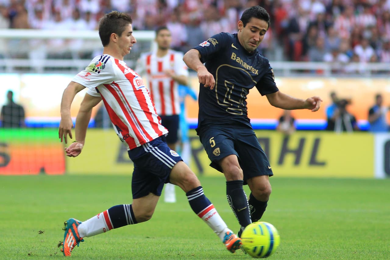 En los 10 encuentros más recientes entre Chivas y Pumas se han registrado 4 victorias de Chivas por 6 empates varios de ellos acabando 0-0. Aunque de los dos juegos más recientes en Jalisco el Rebaño acabó con los 3 puntos en su mano.