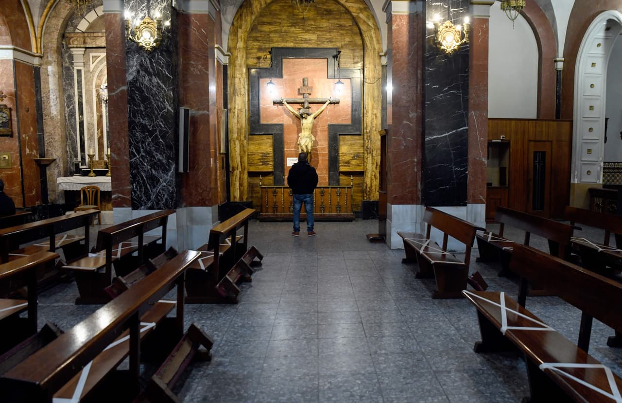 Califican de “injusta” y “moralmente incorrecta” la prohibición de los servicios religiosos en Carolina del Norte