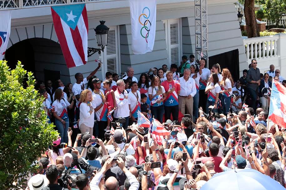 “Qué rico es ser puertorriqueño”, dijo el mandatario en un mensaje en el que apeló a la representación deportiva como símbolo de la identidad puertorriqueña”. En el evento se reconoció a todos los atletas boricuas que representaron la isla en Río 2016 entre y se le entregó una medalla simbólica a Javier Culson y Franklin Gómez.
