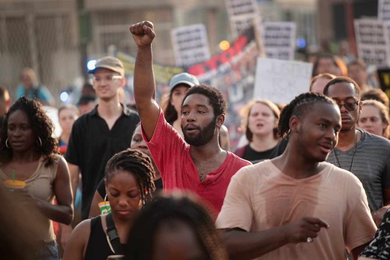 Johnson calificó de "trágico" el episodio, y dijo que esperan que el vecindario colabore con la Policía.