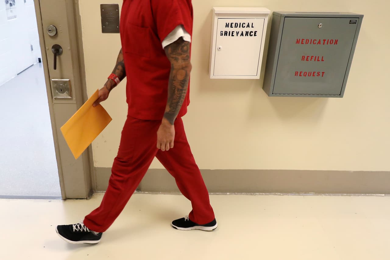 Pandemia causa serios estragos en la corte de inmigración que acumula más de 1.2 millones de casos