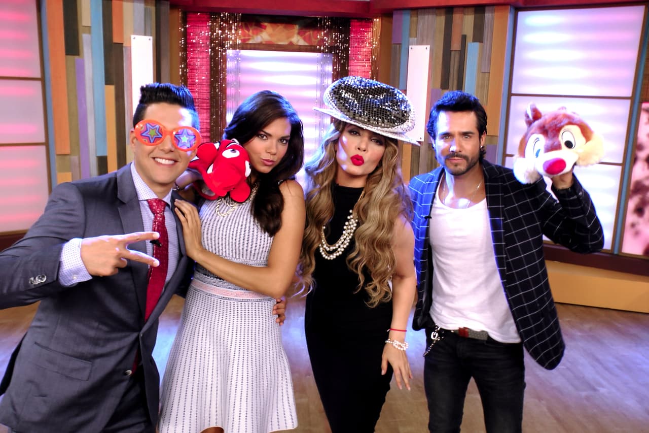 ¡Mandando beso! ¡Cuánta diversión!