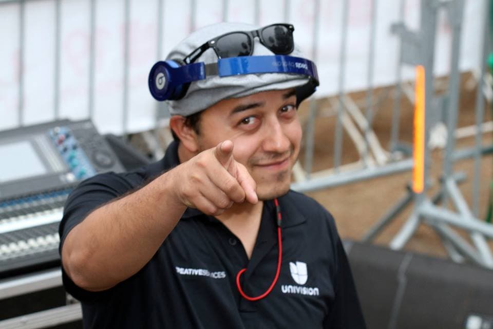 Decenas de personas se dieron cita en el Capitolio en Sacramento y en el Rematito en Modesto, para dar el tradicional Grito de Independencia de México, rodeados de un ambiente familiar y con el elenco de Univision 19.