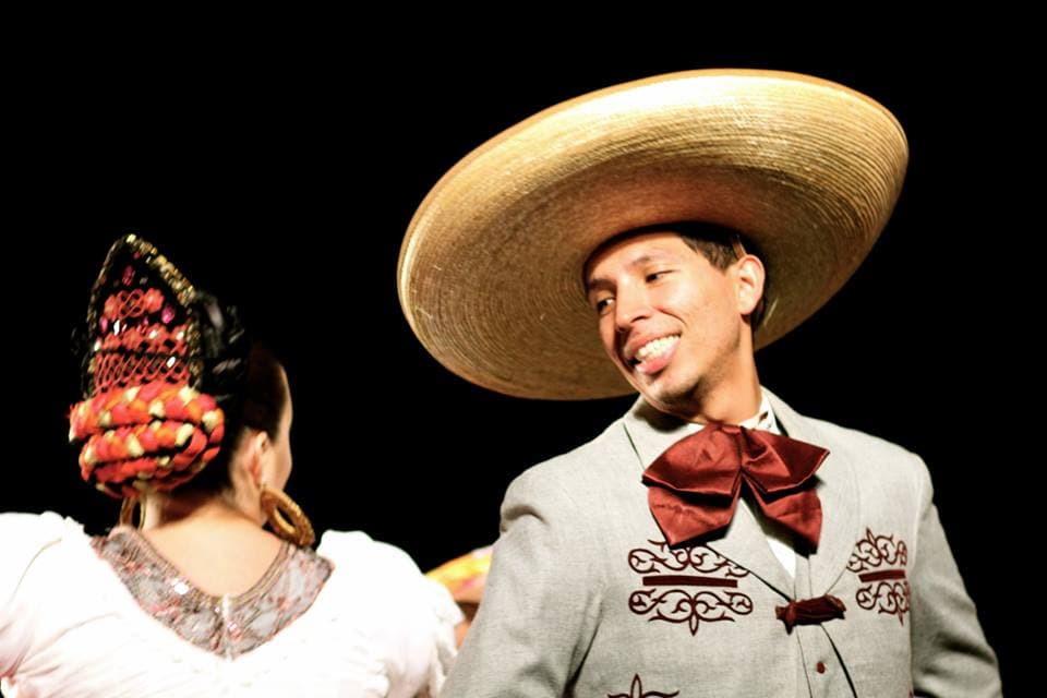 Decenas de personas se dieron cita en el Capitolio en Sacramento y en el Rematito en Modesto, para dar el tradicional Grito de Independencia de México, rodeados de un ambiente familiar y con el elenco de Univision 19.