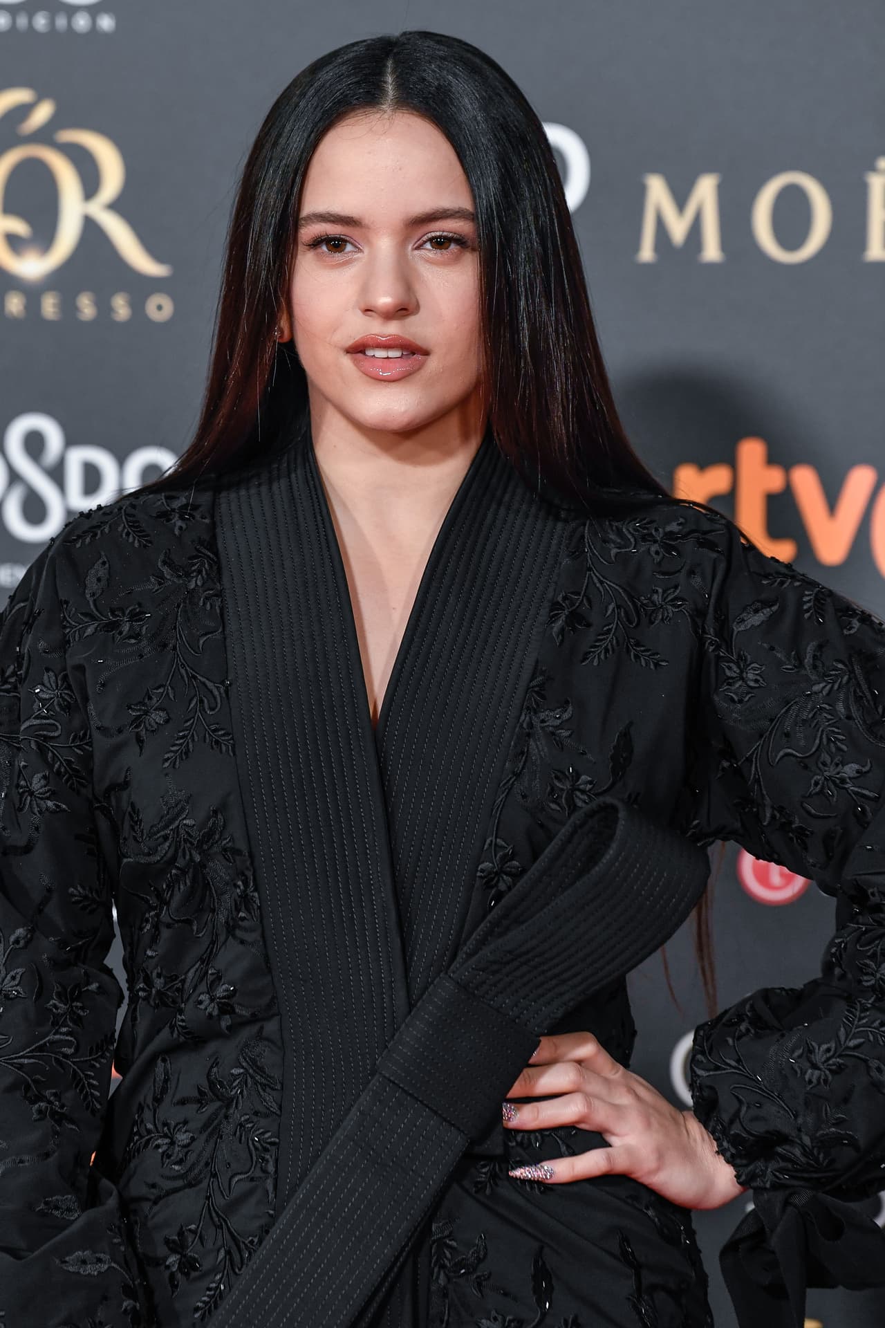 La carrera de Rosalía, nominada a Premios Juventud, continúa subiendo como la espuma y ahora más luego de que Youtube anunciara que el video del sencillo ‘Con altura’, es el más visto de la plataforma a nivel mundial.