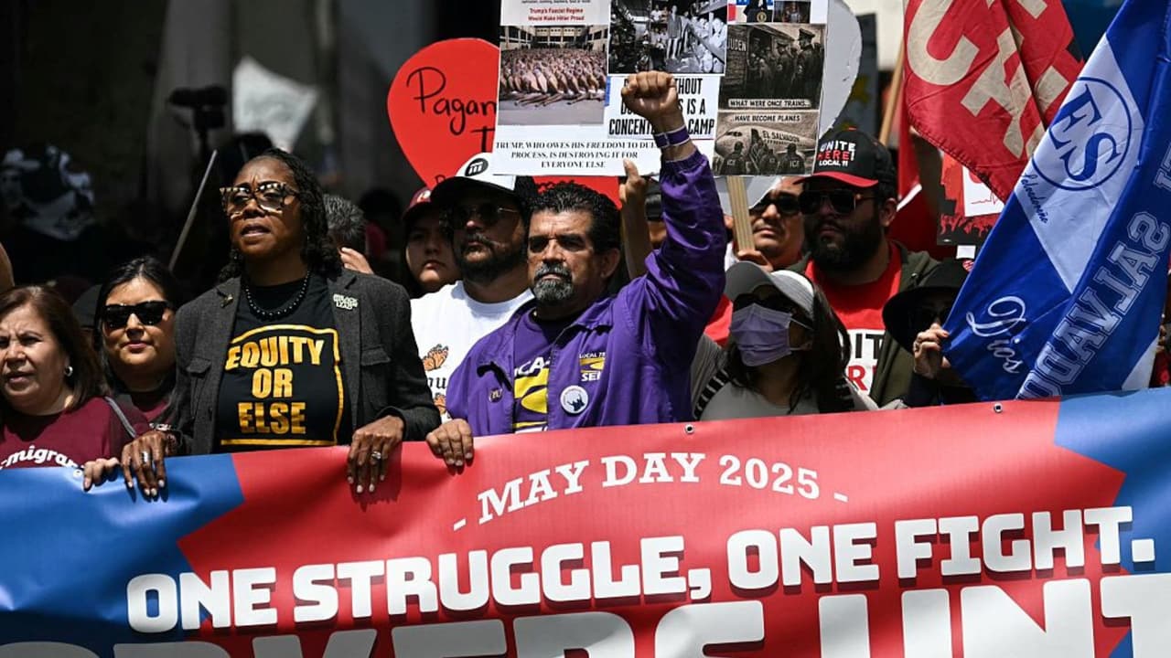 “Pertenecemos aquí”: el mensaje a los inmigrantes durante las marchas del 1 de mayo en Los Ángeles