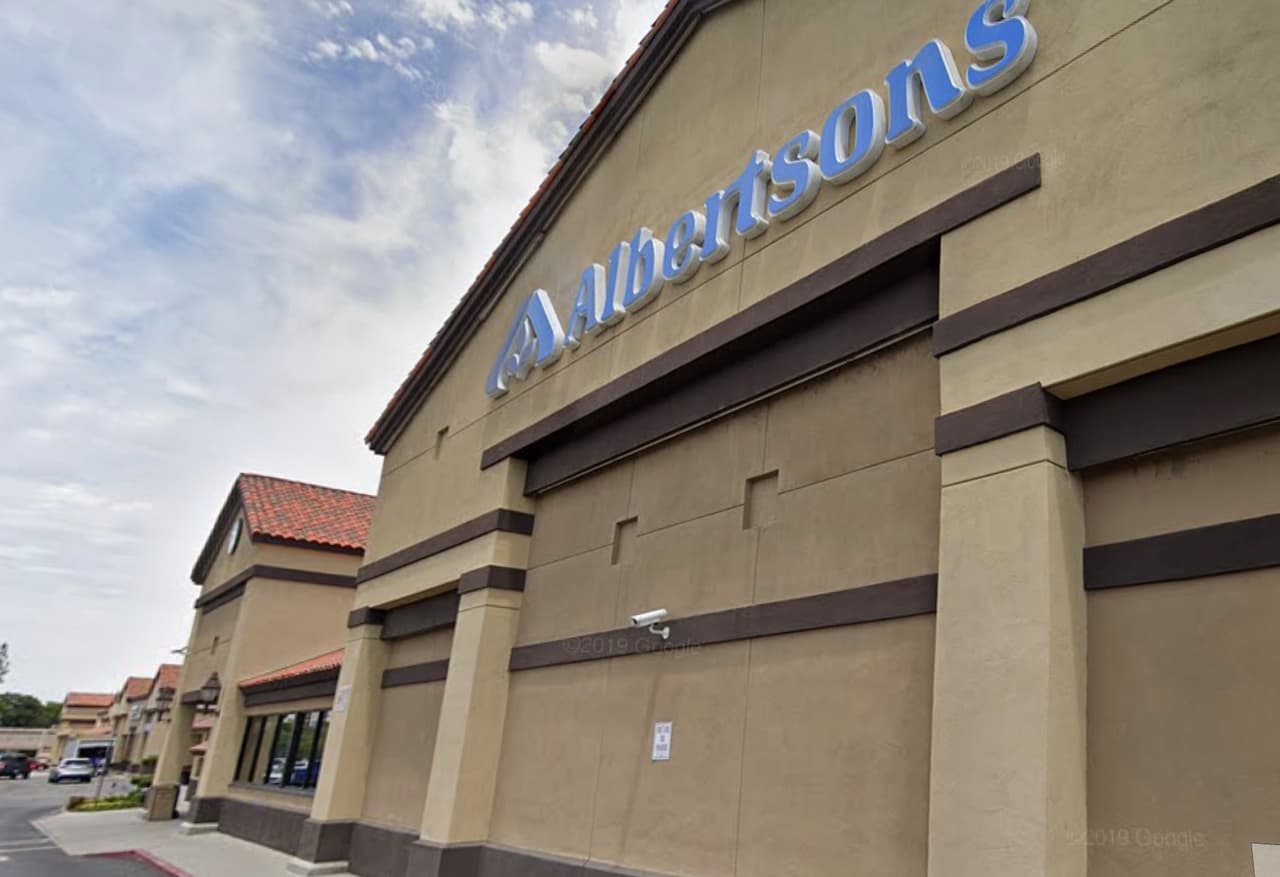 Dos empleados de la tienda Albertons de Bakersfield resultaron positivos al coronavirus