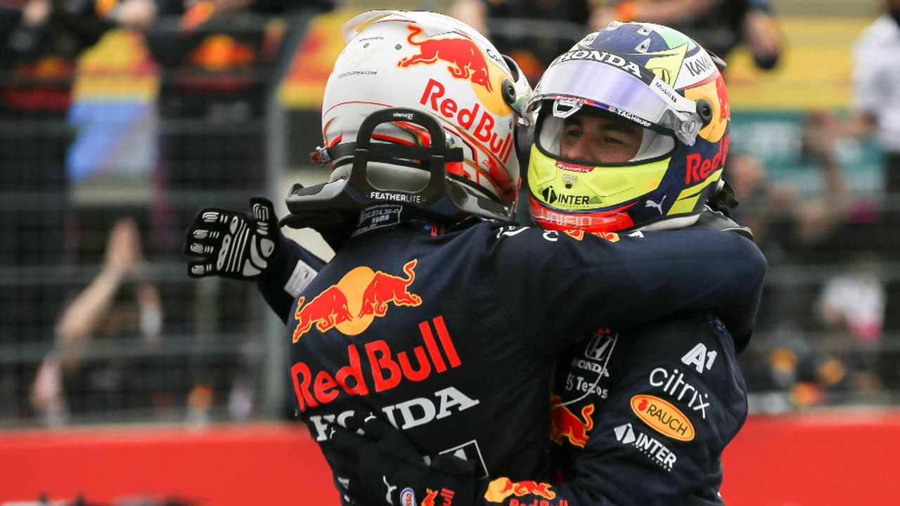 Sergio Pérez afianza su tercer lugar en el Campeonato de Pilotos 