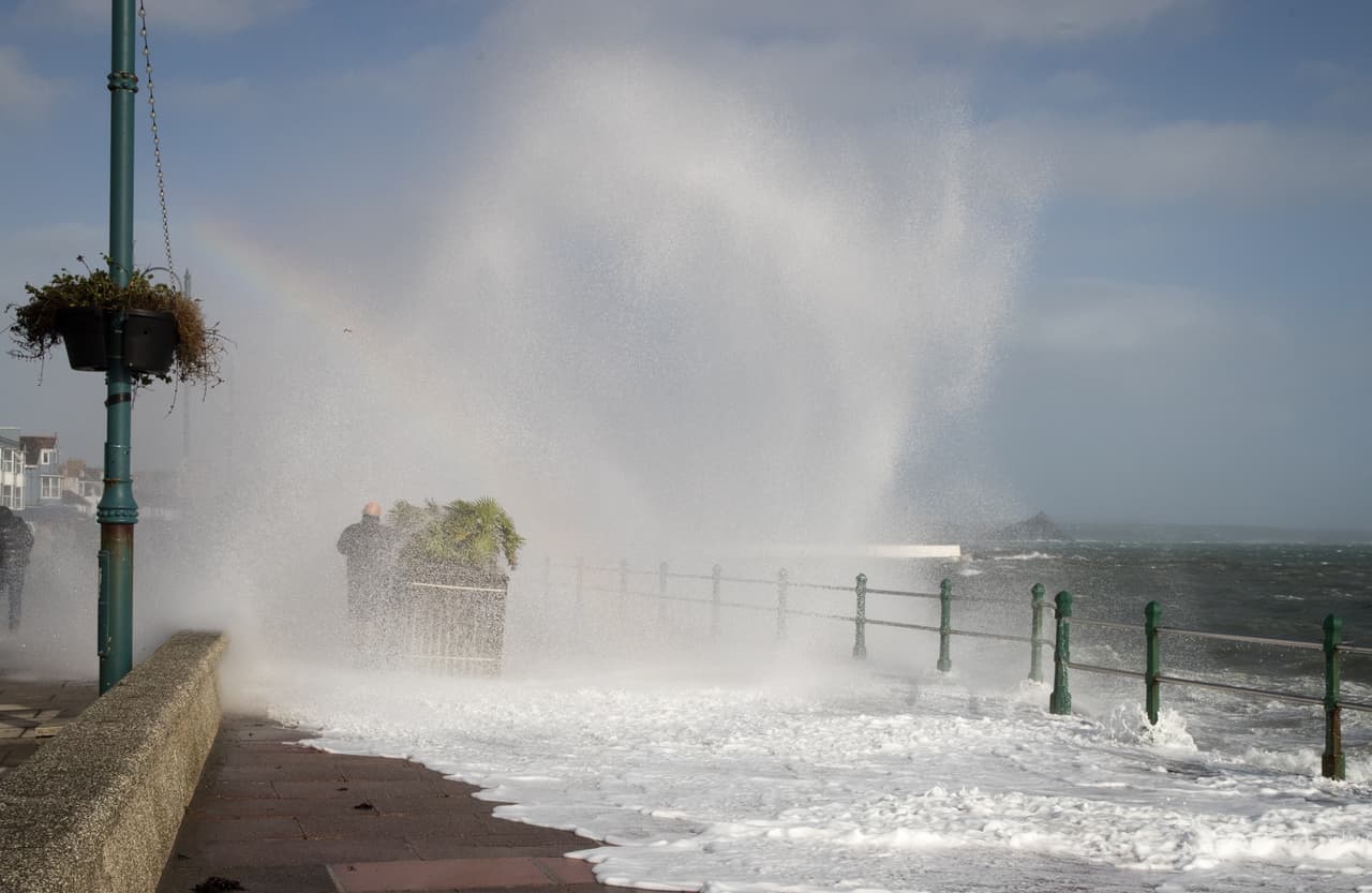 Ophelia fue el décimo huracán de 15 tormentas en total que se han formado este año y aún restan 45 días antes de que termine la temporada.
