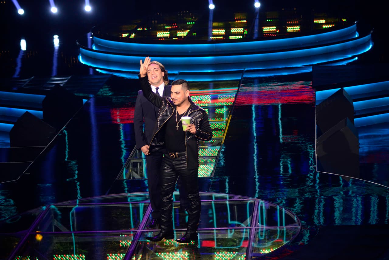 Parece que no se llevan bien, pero la realidad es que Espinoza y Cristian tienen una gran relación de amistad, eso sí, no dejan de pelear, decirse de cosas, bailar y cantar juntos logrando todo un show, pero al final, este dueto nos hace reír con sus ocurrencias.