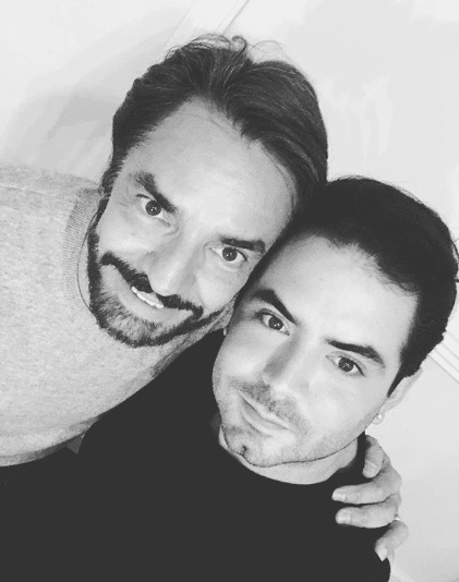 Sin dudarlo, Eugenio Derbez le respondió: “Le dije ‘No mi amorcito, te sigo dando tu coche de renta’ y ¿qué creen? Se fue, se fue a vivir con su mamá”. 
<br>