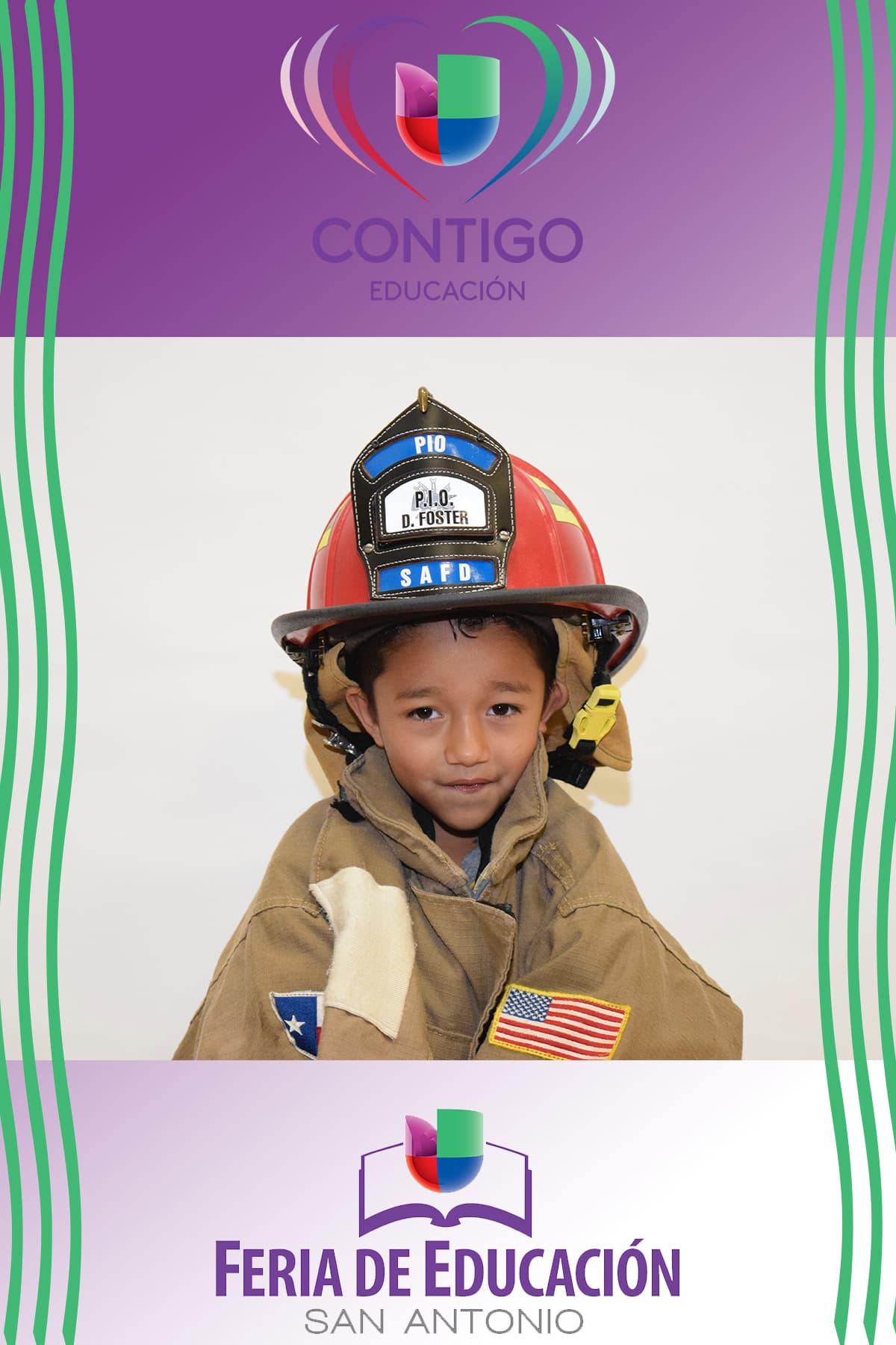 Durante la Feria de Educación San Antonio, cientos de niños se retrataron representando la profesión que les gustaría desempeñar de grandes, y seguramente sus padres podrán ayudarlos a lograr su sueño gracias a la información que recibieron durante la Feria.