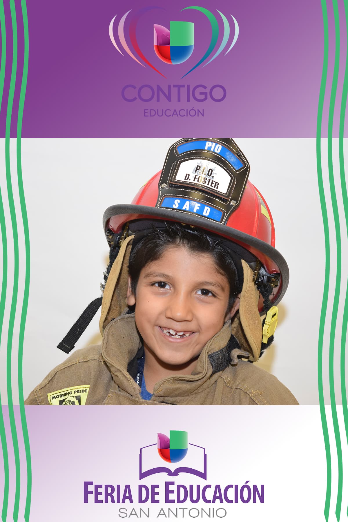 Durante la Feria de Educación San Antonio, cientos de niños se retrataron representando la profesión que les gustaría desempeñar de grandes, y seguramente sus padres podrán ayudarlos a lograr su sueño gracias a la información que recibieron durante la Feria.