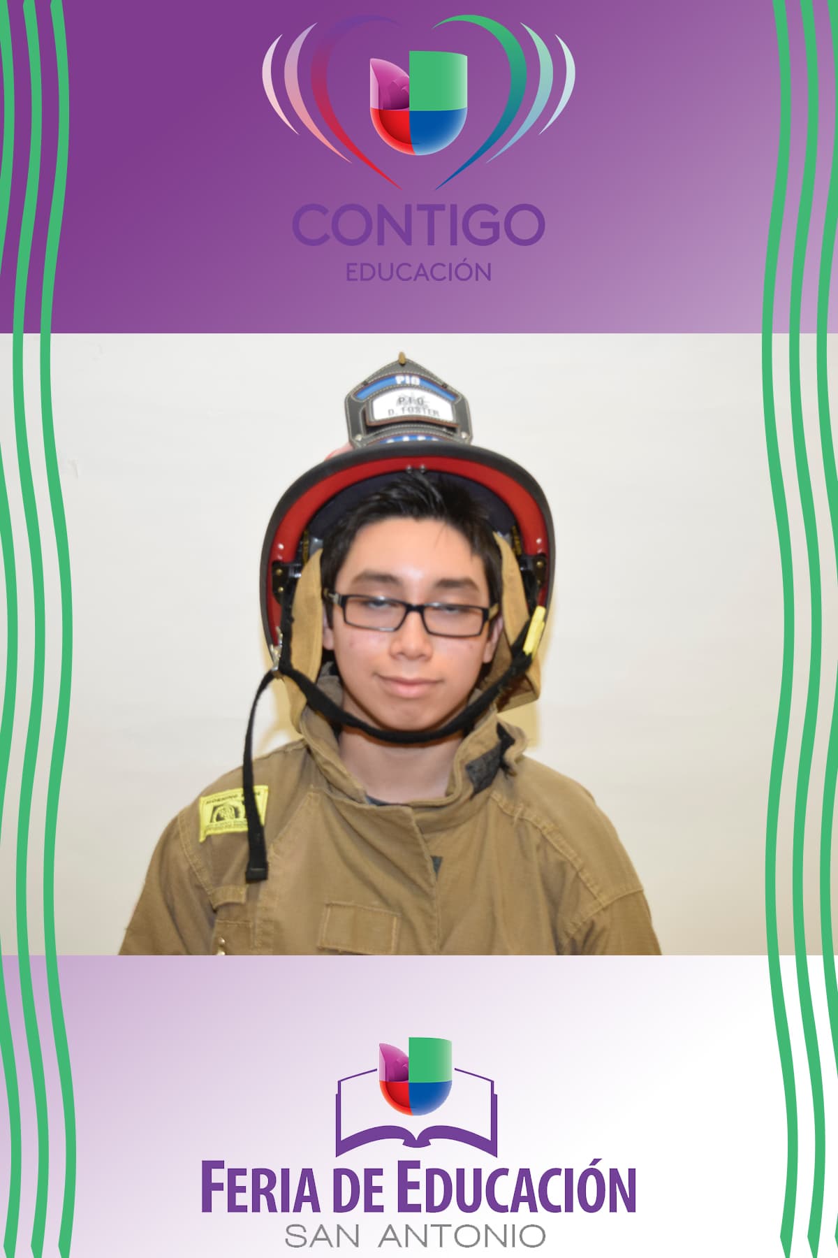 Durante la Feria de Educación San Antonio, cientos de niños se retrataron representando la profesión que les gustaría desempeñar de grandes, y seguramente sus padres podrán ayudarlos a lograr su sueño gracias a la información que recibieron durante la Feria.