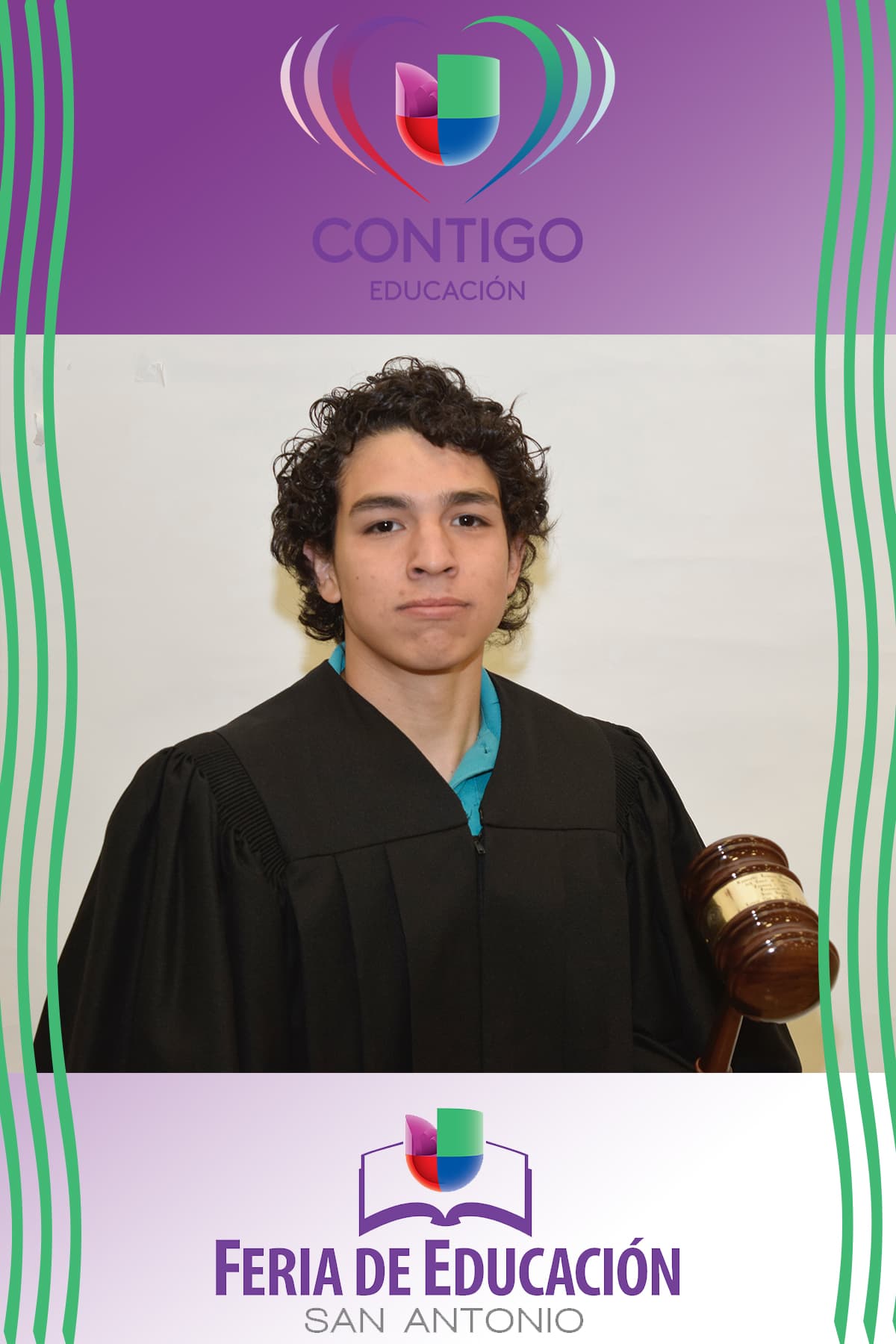 Durante la Feria de Educación San Antonio, cientos de niños se retrataron representando la profesión que les gustaría desempeñar de grandes, y seguramente sus padres podrán ayudarlos a lograr su sueño gracias a la información que recibieron durante la Feria.