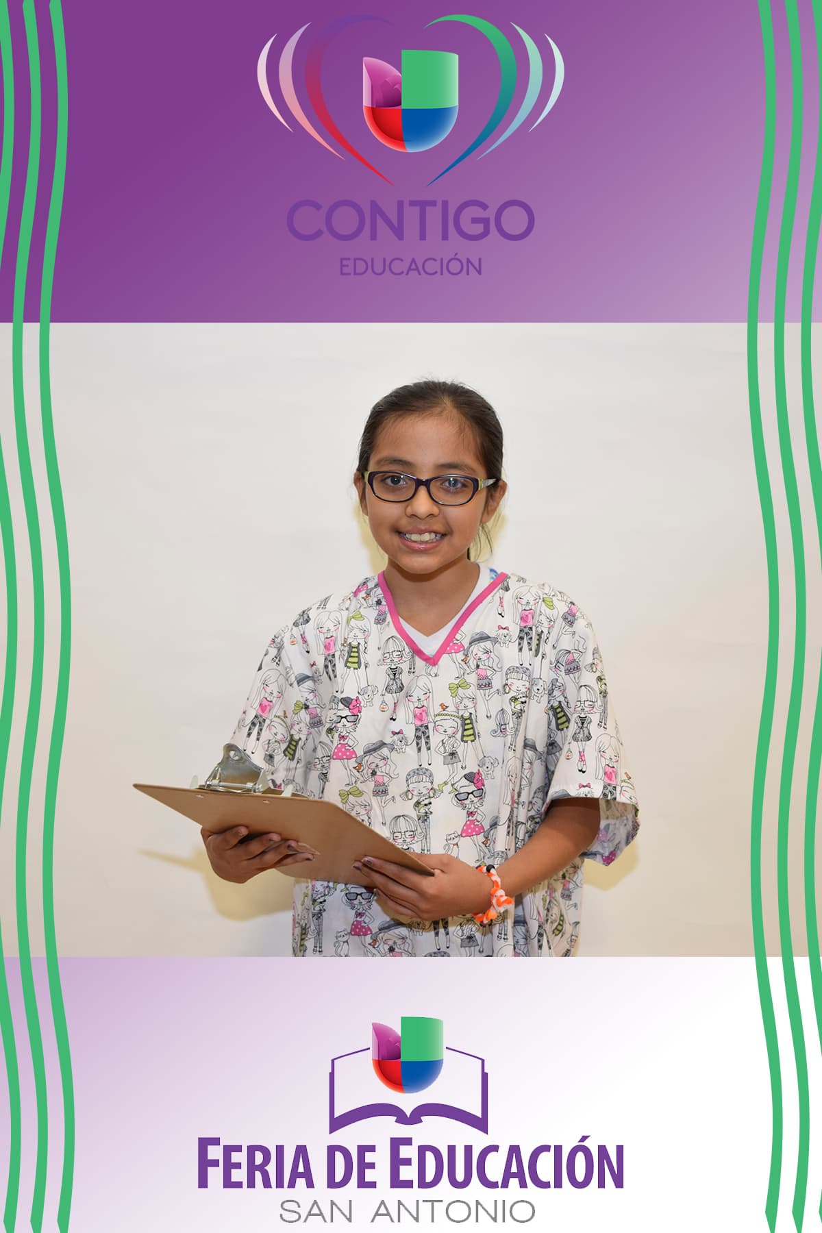 Durante la Feria de Educación San Antonio, cientos de niños se retrataron representando la profesión que les gustaría desempeñar de grandes, y seguramente sus padres podrán ayudarlos a lograr su sueño gracias a la información que recibieron durante la Feria.