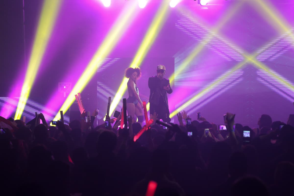 El cantante puertorriqueño Yandel llegó a Chicago en el Road to Innovation Tour de Nissan con lo mejor de su repertorio en un concierto privado en el Concord Music Hall.