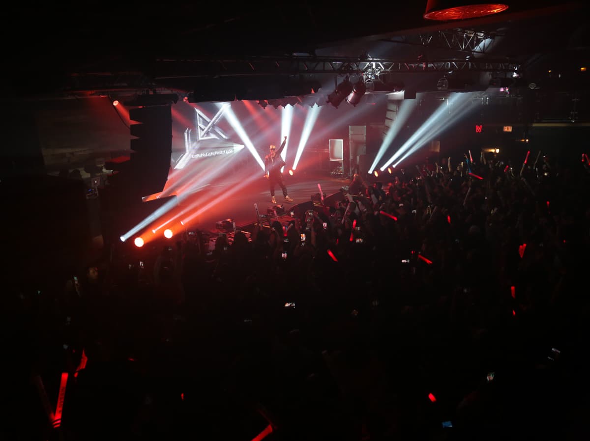 El cantante puertorriqueño Yandel llegó a Chicago en el Road to Innovation Tour de Nissan con lo mejor de su repertorio en un concierto privado en el Concord Music Hall.