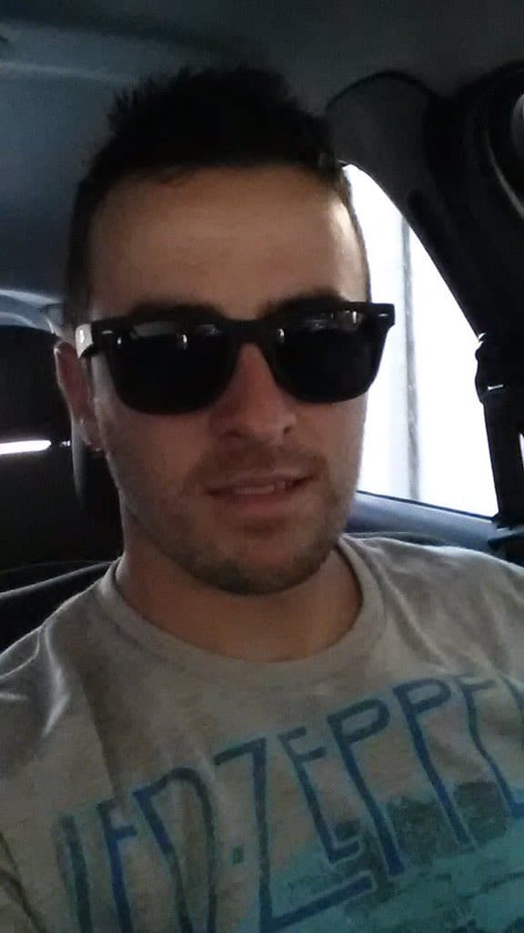 Ahora 
<b><a href="http://www.univision.com/programas/novelas/que-fue-de-martin-ricca-recuerda-su-trayectoria-fotos">Martín</a></b> está por cumplir 32 años y se alejó por completo de las telenovelas. Vive en su natal Argentina donde tiene un grupo de rock.