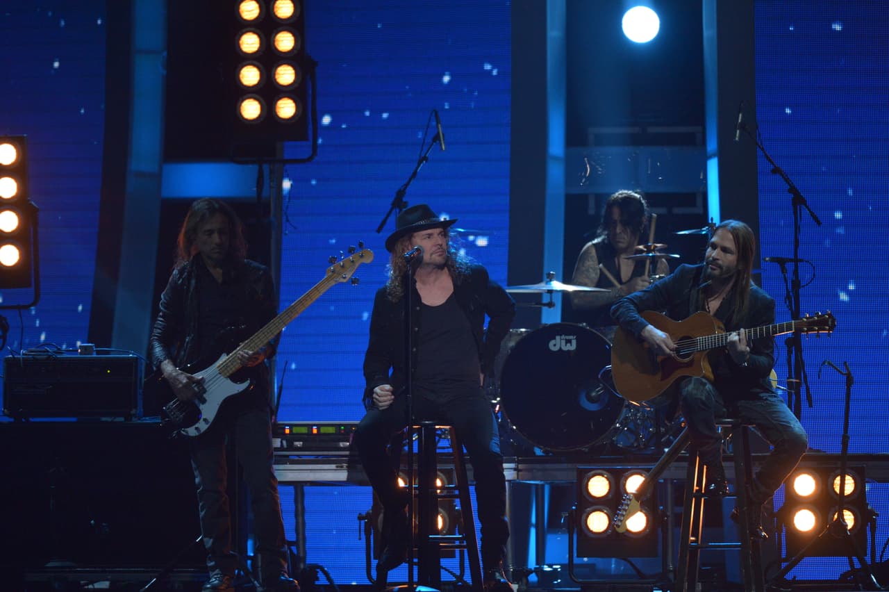 Maná también interpretó el tema 'Ironía'.