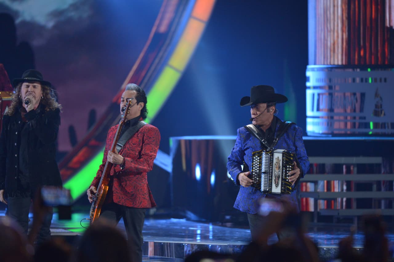 No cabe duda, este par de talentos no pierden la oportunidad para brillar en los más importantes escenarios.