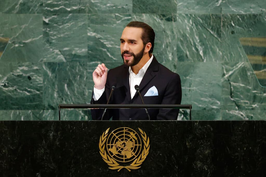 El presidente de El Salvador, Nayib Bukele, se dirige al 77º período de sesiones de la Asamblea General de las Naciones Unidas, en la sede de la ONU, el martes 20 de septiembre de 2022.