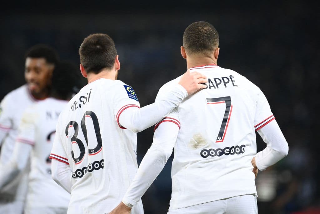 Con anotación de Kylian Mbappé al minuto 90+3 le da la victoria 1-0 al PSG, aunque no logran mostrar su mejor versión de cara a los octavos de final de UEFA Champions League.