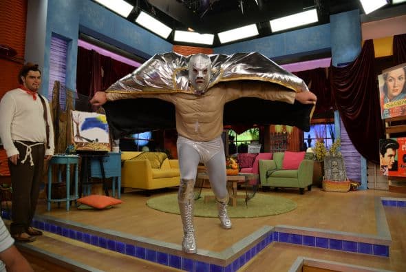 Y esta mañana vino a salvarnos del aburrimiento.