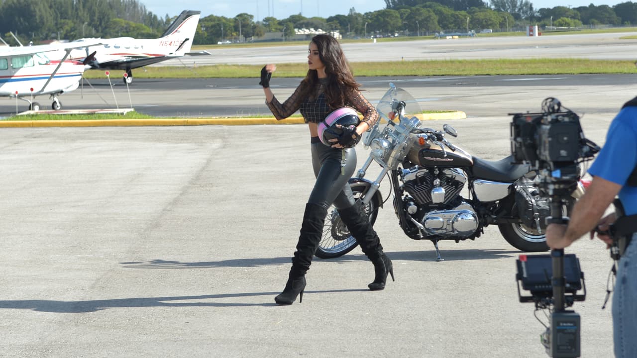 Nuestra Belleza Latina cumplió su décimo aniversario y para una temporada VIP, reunimos a las protagonistas de nuestra historia. Te traemos las mejores imágenes de un photoshoot donde nuestras reinas brillaron por su belleza, sensualidad y glamour.