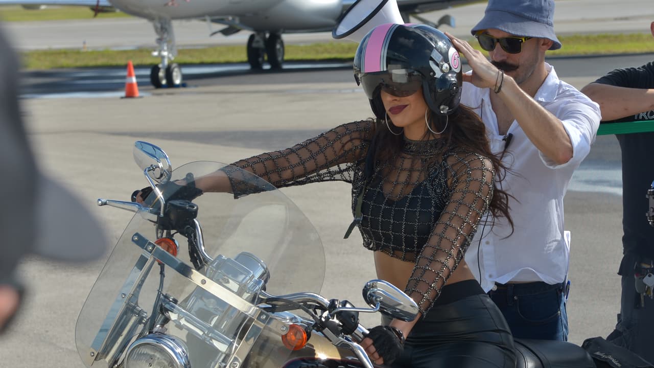 Nuestra Belleza Latina cumplió su décimo aniversario y para una temporada VIP, reunimos a las protagonistas de nuestra historia. Te traemos las mejores imágenes de un photoshoot donde nuestras reinas brillaron por su belleza, sensualidad y glamour.