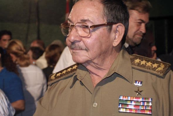 24 de febrero: Raúl Castro es elegido presidente de Cuba para suceder a su hermano Fidel. En su primer discurso el 28 de febrero anuncia el fin de la provisionalidad en que vivió el país desde que enfermó Fidel.