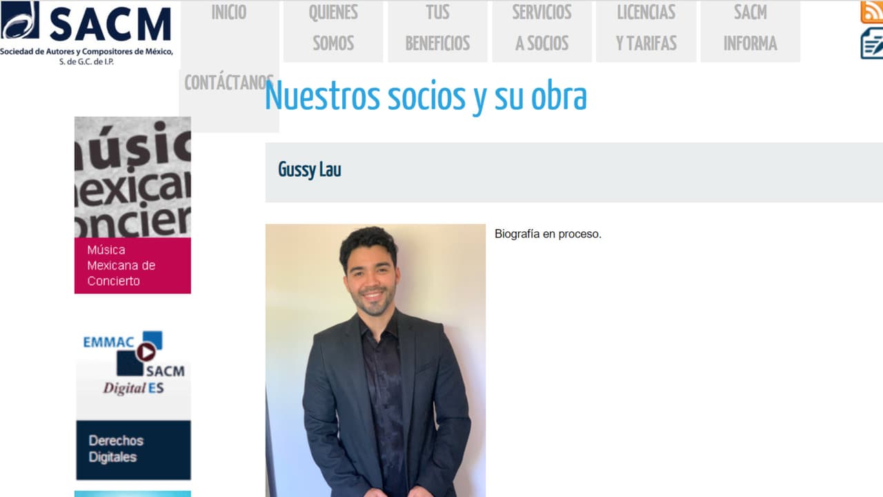 Gussy Lau, cuyo nombre real es René Humberto Lau Ibarra, está registrado ante la Sociedad de Autores y Compositores de México.