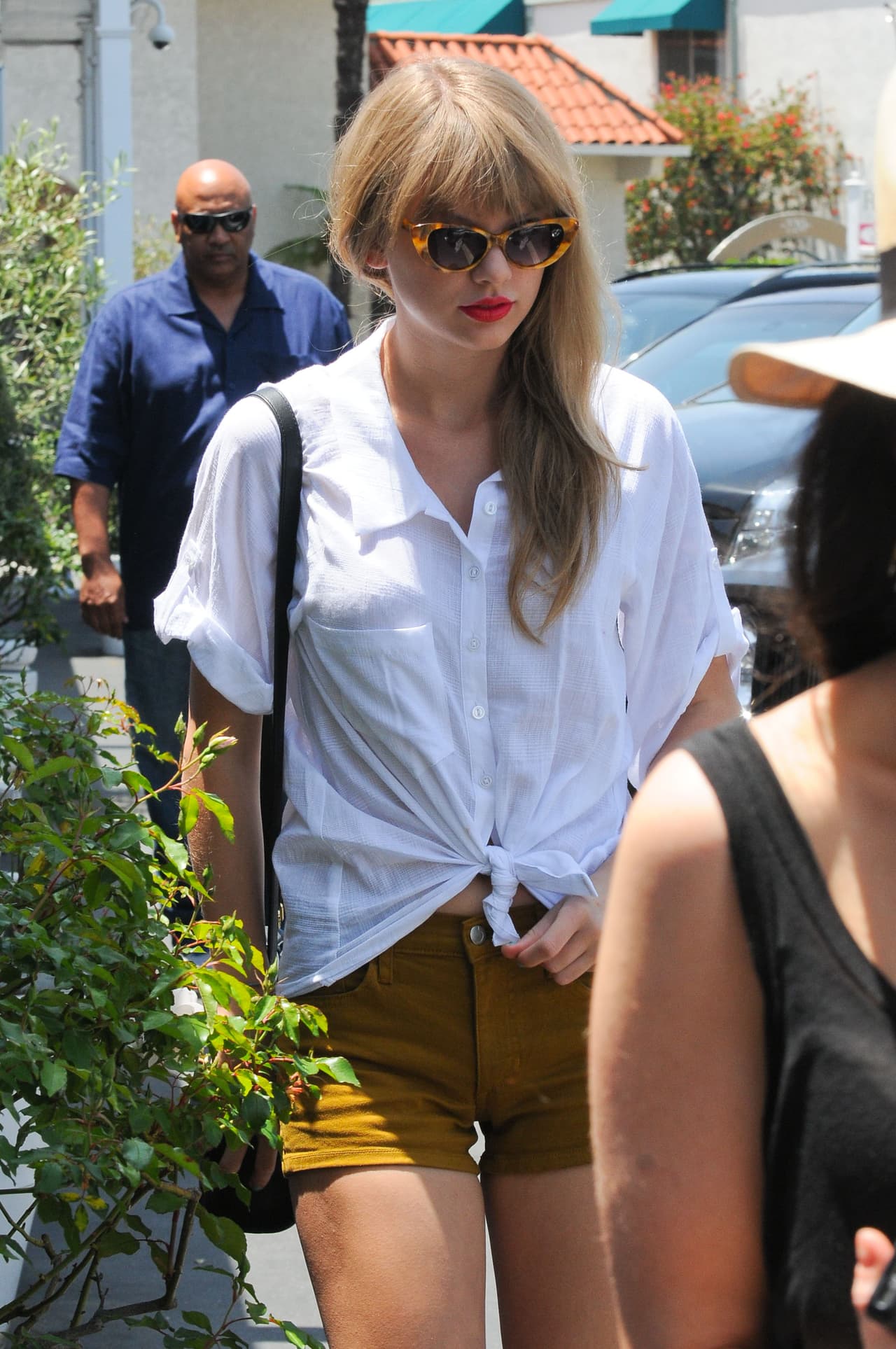 Ese mismo año, Taylor hizo su transición del country al pop, con el álbum 
<i>Red</i>.