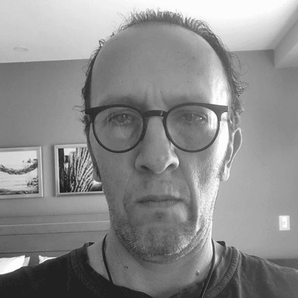 <b>"No quisimos acercarnos para poder generar lo nuestro</b> y creo que así se dio; tanto 
<b><a href="https://www.univision.com/famosos/confirmado-paz-vega-dara-vida-a-catalina-creel-en-el-remake-de-cuna-de-lobos-fotos">Paz (Vega)</a> </b>como todos los demás estaban dispuestos a hacerlo", comentó Aragón en una entrevista con el diario mexicano 
<b><a href="https://www.eluniversal.com.mx/espectaculos/carlos-aragon-sera-titere-de-catalina-creel" target="_blank">El Universal</a>. </b>