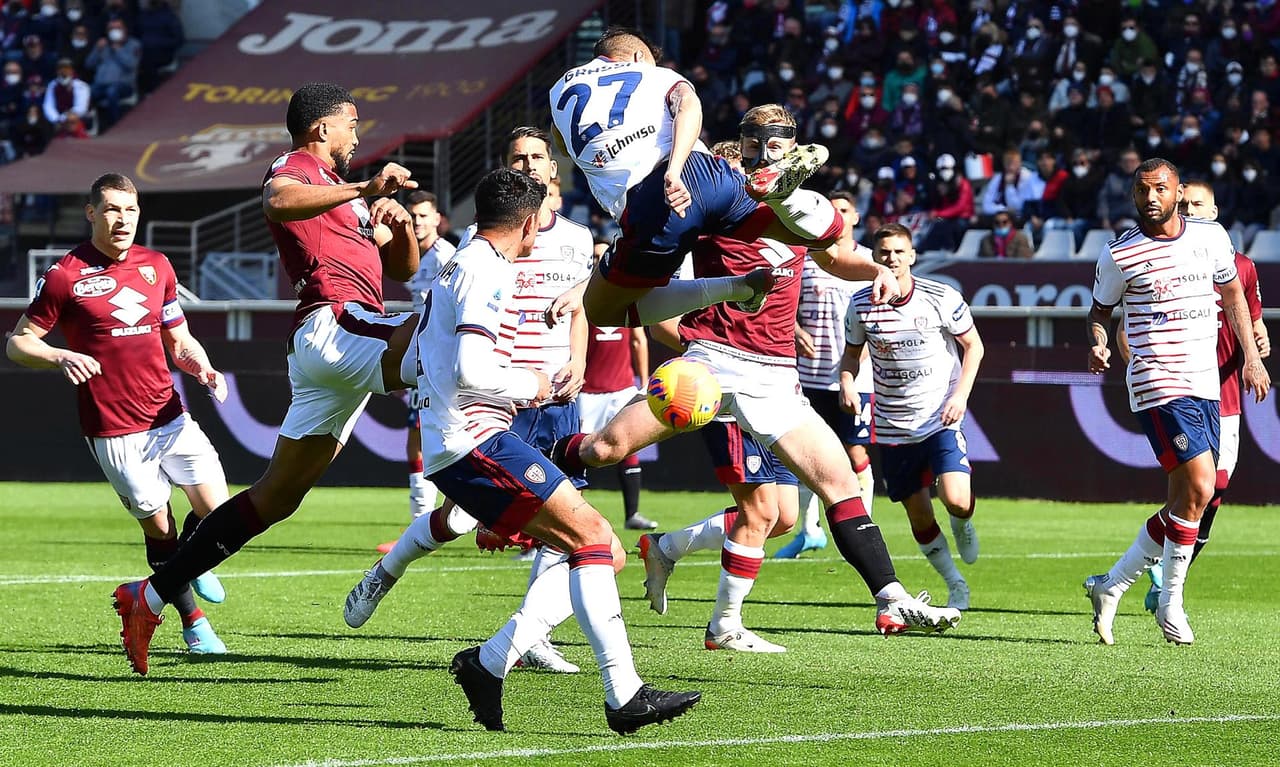 Cagliari, como visitante, derrotó 2-1 al Torino por la fecha 27 en la Serie A y, con esta victoria, salió de la zona del descenso. Andrea Belotti anotó para los locales, mientras que Raoul Bellanova y Alessandro Deiola lo hicieron para los visitantes.