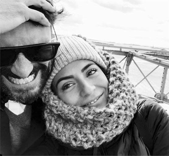 Aunque al inicio se mostraron herméticos respecto a su relación, ahora comparten momentos en pareja a través de sus redes sociales.