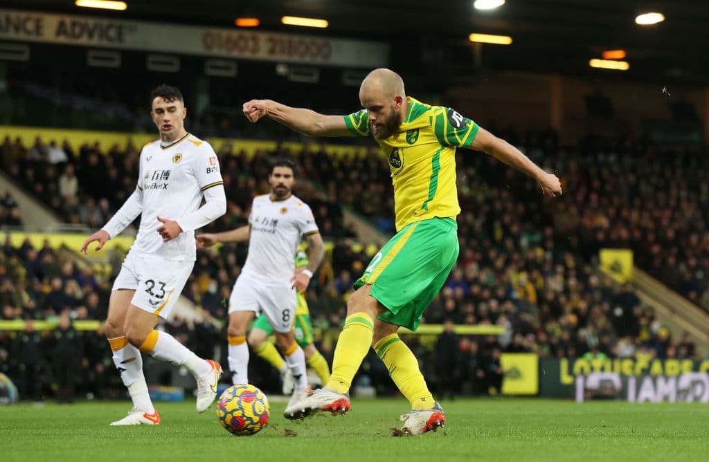 Los locales fueron los que tomaron la iniciativa del encuentro, aunque no sirve de mucho y se conforman con el empate 0-0 frente al Wolverhampton.