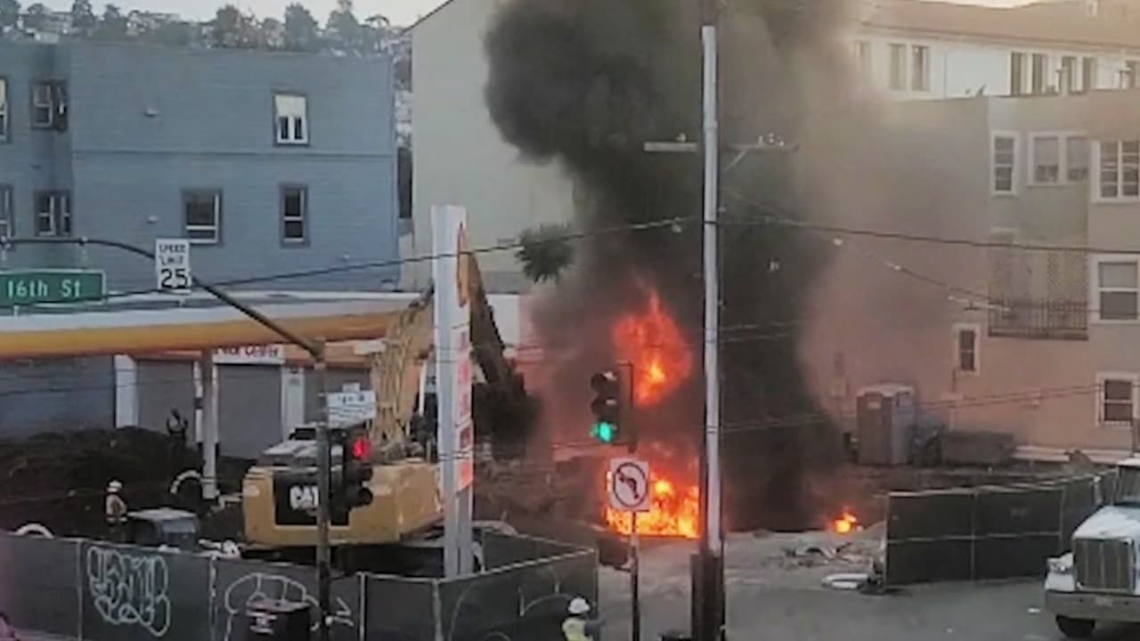 Explota gasolinera en La Misión: una chispa de una excavadora habría causado el accidente