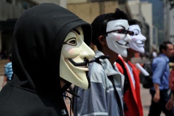 Los 'indignados' colombianos tomaron el viernes las calles de las principales ciudades del país para expresar su descontento por la situación social que vive la nación suramericana, en una jornada que han denominado el "Día de la Dignidad".