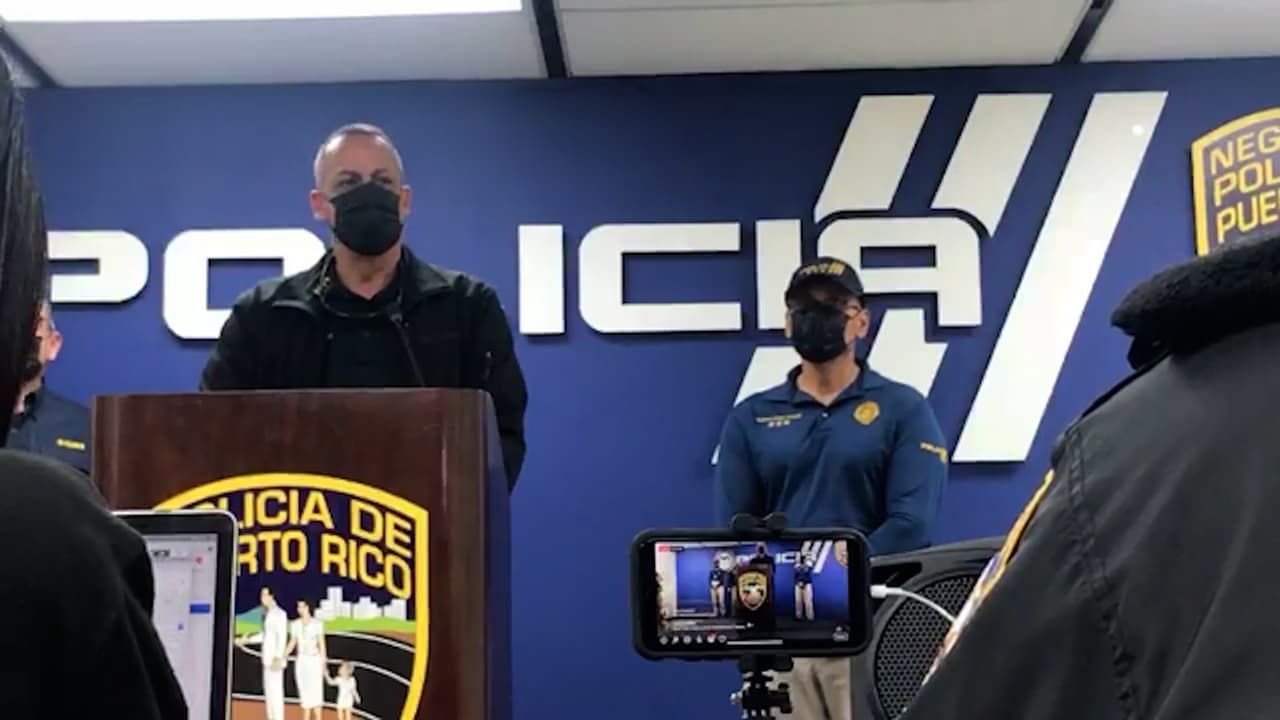 Cabe recordar que el cuerpo de 
<a href="https://www.univision.com/local/puerto-rico-wlii/el-cuerpo-hallado-en-la-laguna-de-san-jose-es-el-de-keishla-marlen-rodriguez-ortiz" target="_blank">Keishla Rodríguez fue hallado en la laguna de San José</a>. El peritaje determinó que después de haber sido golpeada, la ataron de brazos y pies con alambre, y le amarraron un tabique pesado antes de arrojarla desde un puente a las 8:30 de la mañana del jueves para luego balearla.
<br>