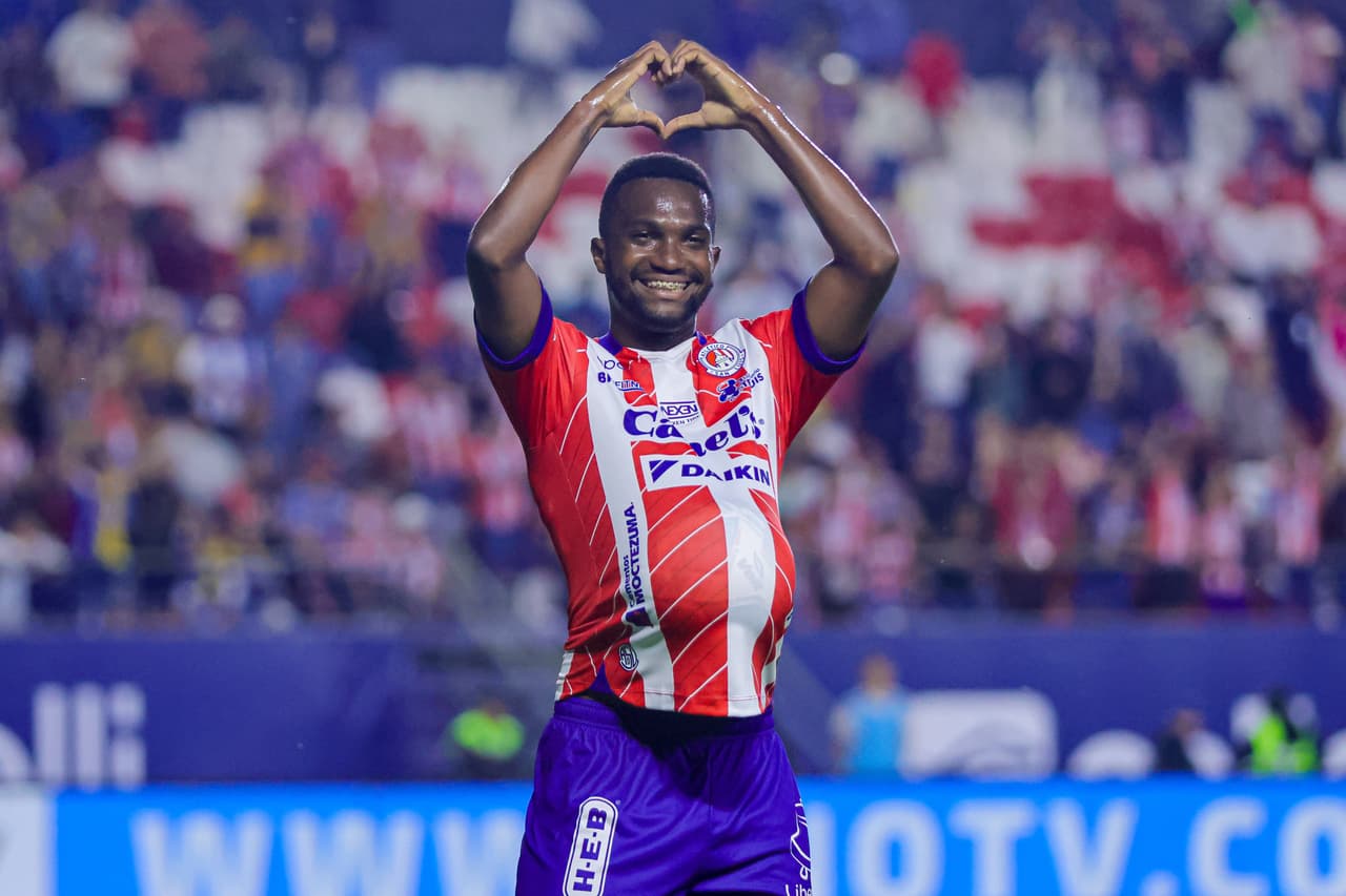 Con gol ‘doble’ de Vitinho, San Luis quita invicto al Atlas