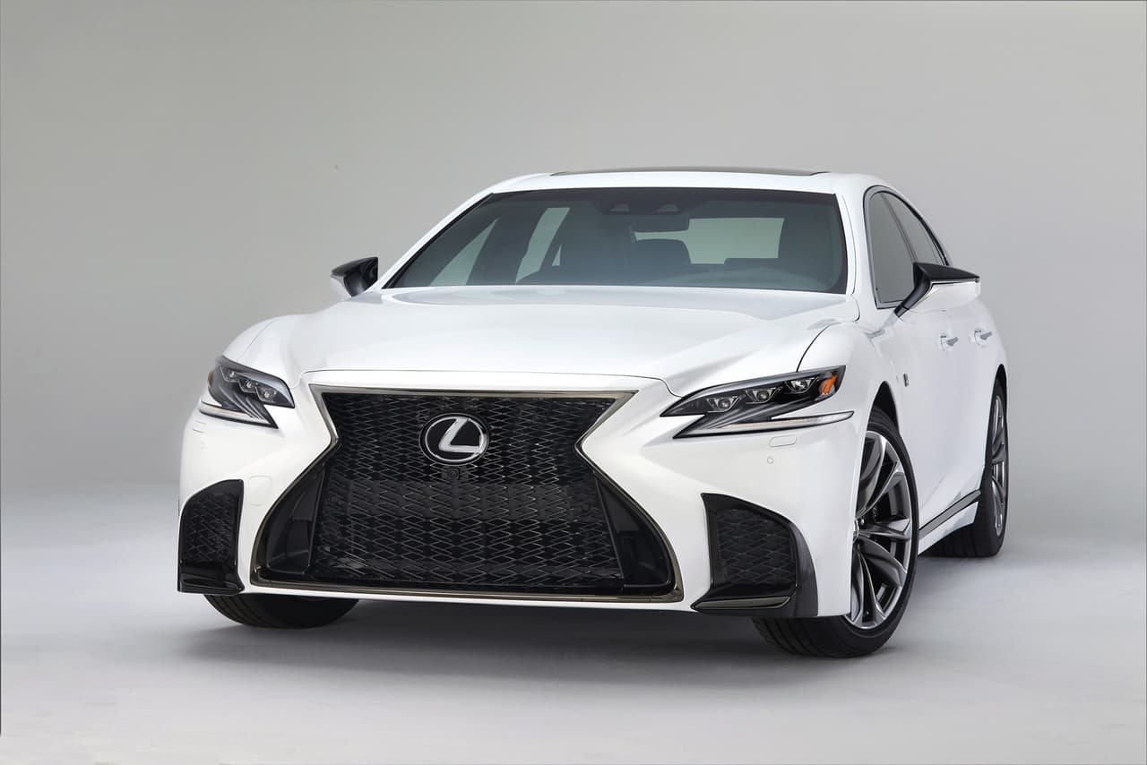 Lexus redobla su apuesta deportiva en el Auto Show de Nueva York con el LS 500 F Sport