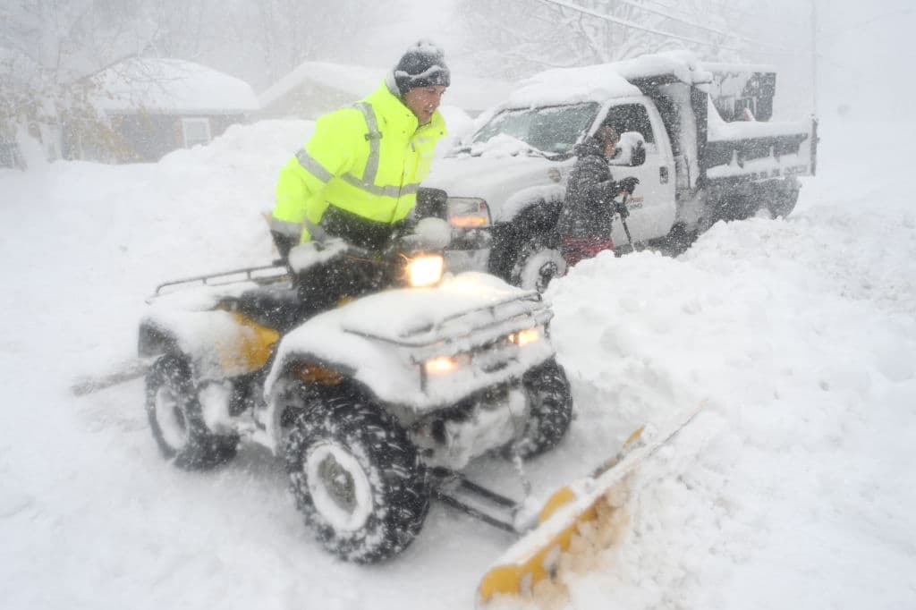 La banda de nieve por efecto lago traerá ráfagas de viento de hasta 30 millas por hora, lo cual reducirá la visibilidad a menos de un cuarto de milla, dificultando seriamente la conducción, alertó el NWS de Buffalo.