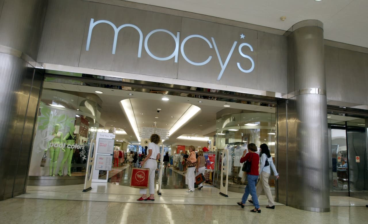 <b>Macy's:</b> La política de devolución de Macy, en respuesta al coronavirus, se ha extendido por 30 días hasta nuevo aviso.
<br>
<br>Consulte la
<b><a href="https://click.linksynergy.com/deeplink?id=ieeCJFIcszE&mid=3184&murl=https%3A%2F%2Fwww.macys.com%2Fsocial%2Fcovid-19%2F" target="_blank">política de devolución actualizada de Macy's.</a></b>