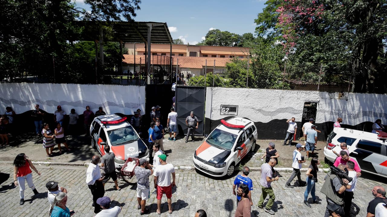 Al menos diez muertos en un tiroteo en una escuela en Brasil, incluyendo los dos atacantes 