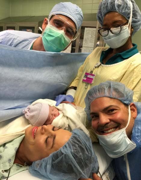 El 12 de mayo de 2016, nuestra querida Lourdes Stephen recibió en sus brazos al pequeño Michael Víctor Puchades.