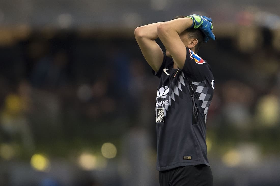 Marchesín, que estuvo cerca de ganarle el uno contra uno a 'Jona', se lamentaba. Entendía que la remontada ahora era casi imposible, se necesitaban dos goles más.