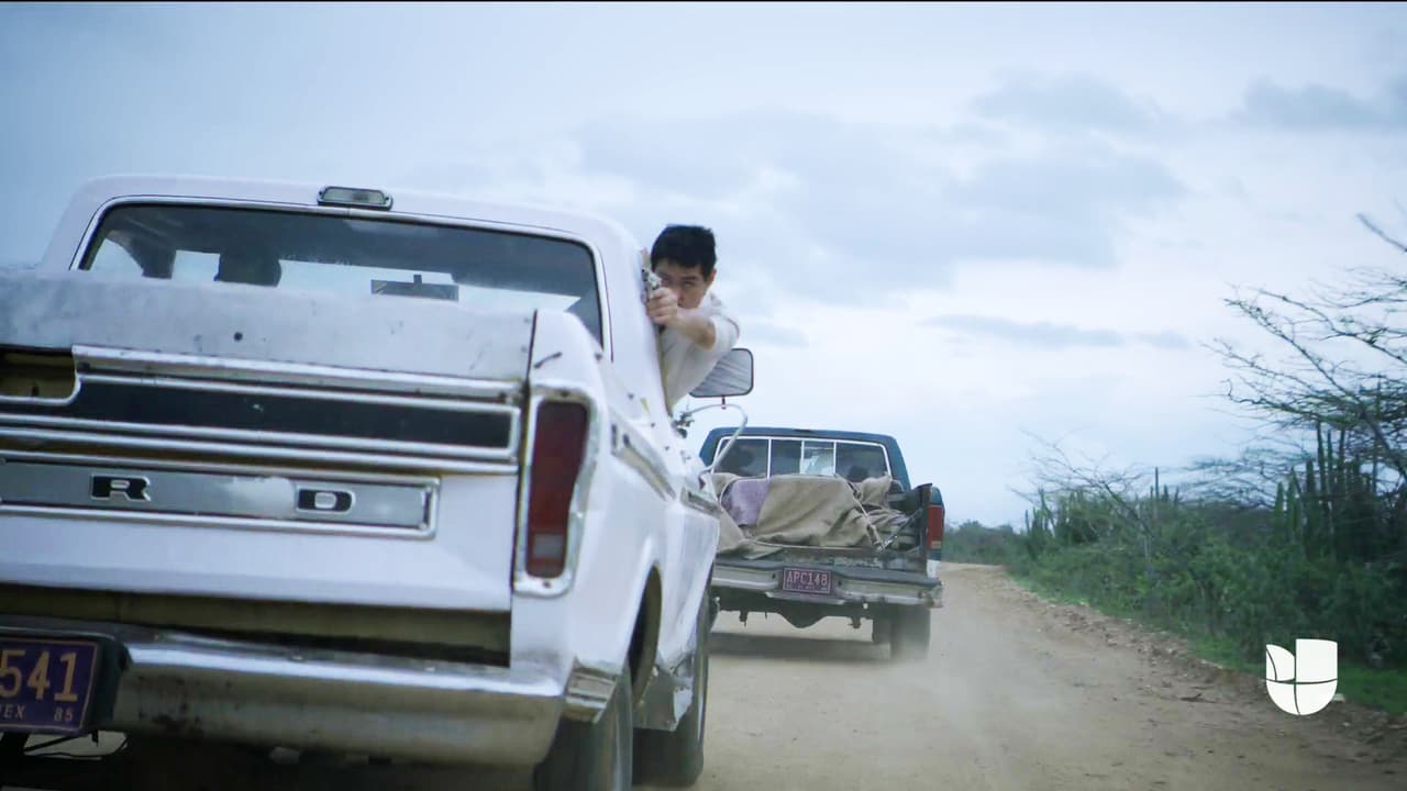 'El Chapo' no se rendiría y comenzó un tiroteo en medio de la carretera.